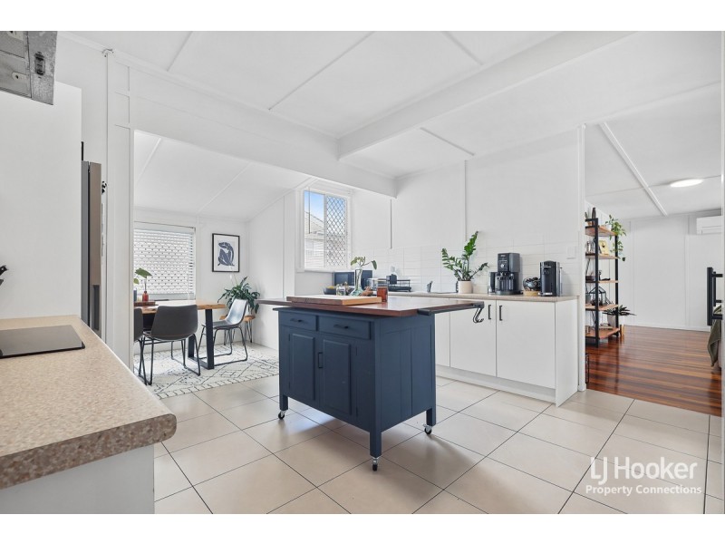 12 Patterson Street, Petrie QLD 4502