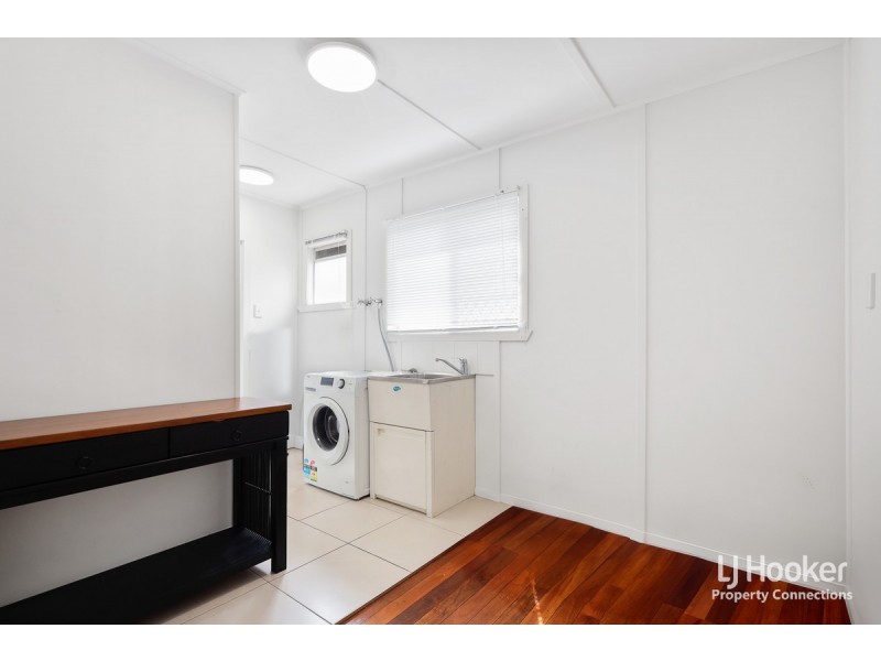 12 Patterson Street, Petrie QLD 4502