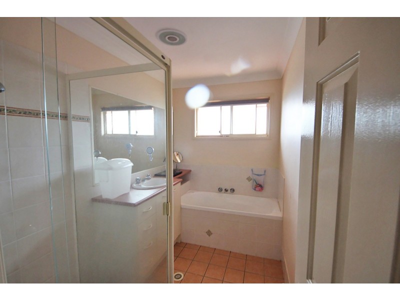 13 Esk Place, Kallangur QLD 4503