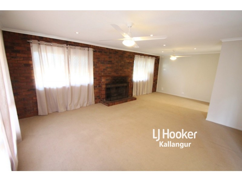 8 Lucas Court, Kallangur QLD 4503