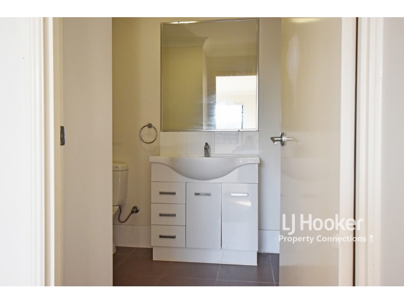 4/106 Ann Street, Kallangur QLD 4503