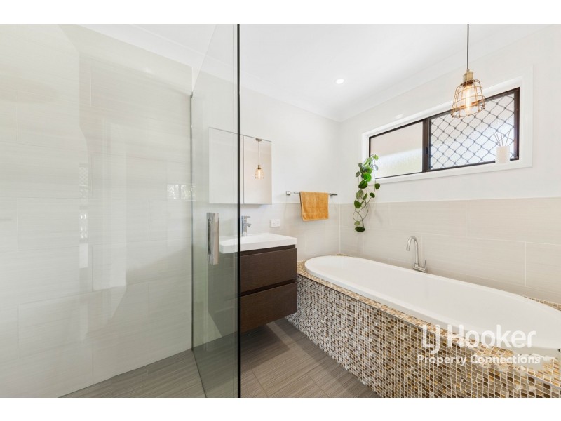 19 Loowa Street, Kallangur QLD 4503