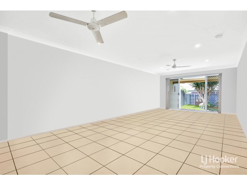 2/25 Leichardt Avenue, Rothwell QLD 4022