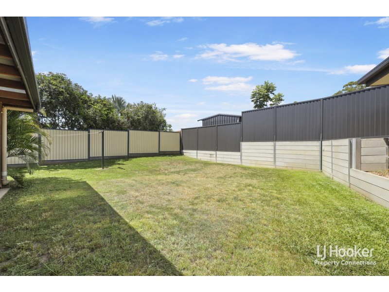 5 Fontenay Court, Petrie QLD 4502