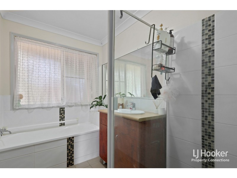 19 Carmela Crescent, Morayfield QLD 4506