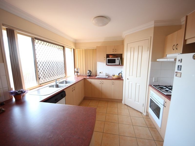 11 Faraday Court, Kallangur QLD 4503