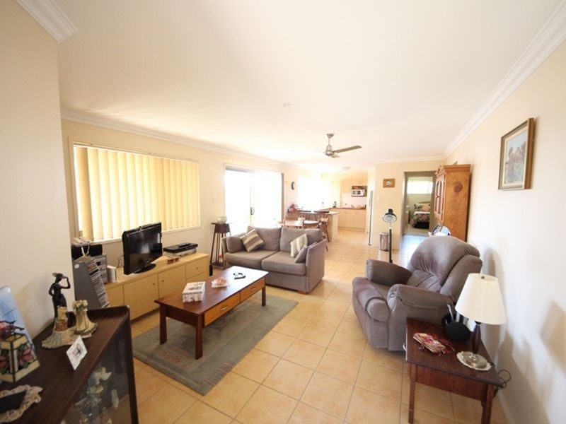 11 Faraday Court, Kallangur QLD 4503