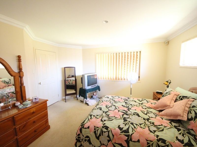 11 Faraday Court, Kallangur QLD 4503