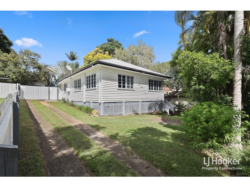 15 Boona Street, Petrie QLD 4502