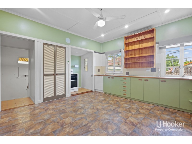 15 Boona Street, Petrie QLD 4502