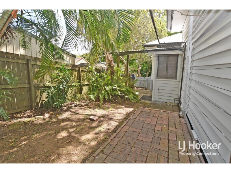 15 Boona Street, Petrie QLD 4502