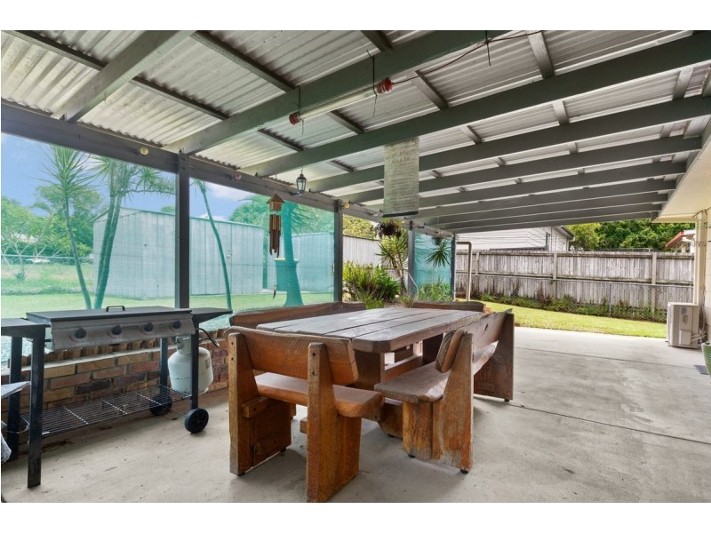 33 Pidgeon Drive, Deception Bay QLD 4508