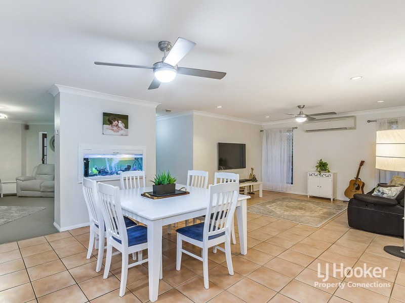 4 Rainbow Court, Griffin QLD 4503