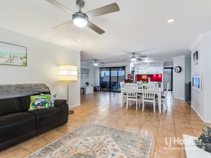 4 Rainbow Court, Griffin QLD 4503