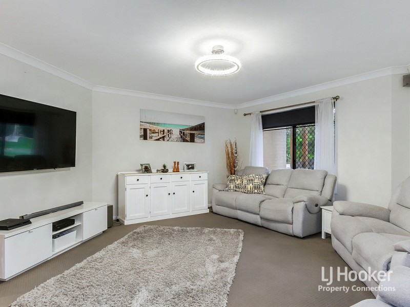 4 Rainbow Court, Griffin QLD 4503