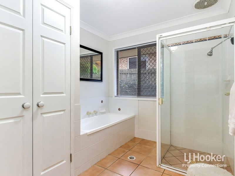 4 Rainbow Court, Griffin QLD 4503