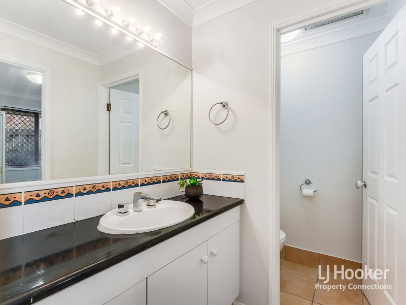 4 Rainbow Court, Griffin QLD 4503