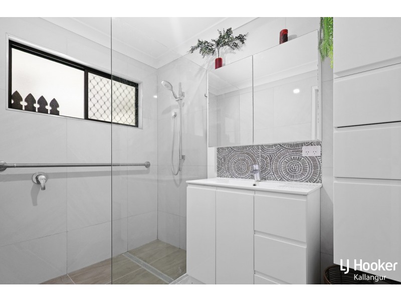 24 Elsie Street, Kallangur QLD 4503