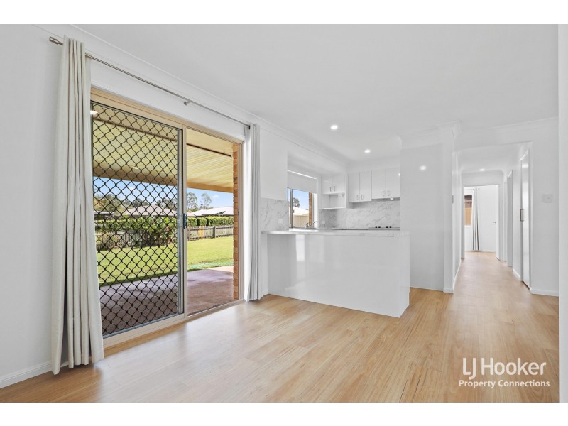 9 Theten Court, Kallangur QLD 4503