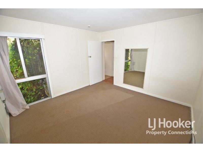 35 Andrew Street, Kallangur QLD 4503