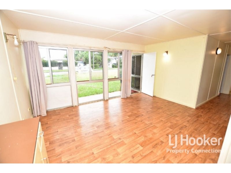 35 Andrew Street, Kallangur QLD 4503