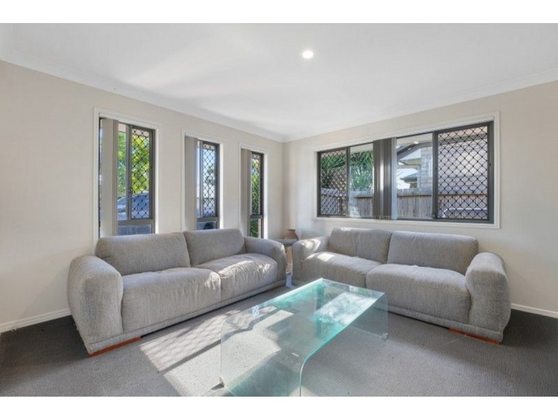 45 Benham Avenue, Kallangur QLD 4503
