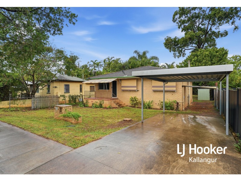 12 The Crescent, Kallangur QLD 4503