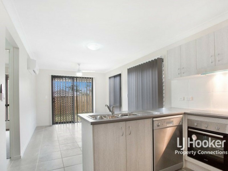 2/11 Mistral Crescent, Griffin QLD 4503