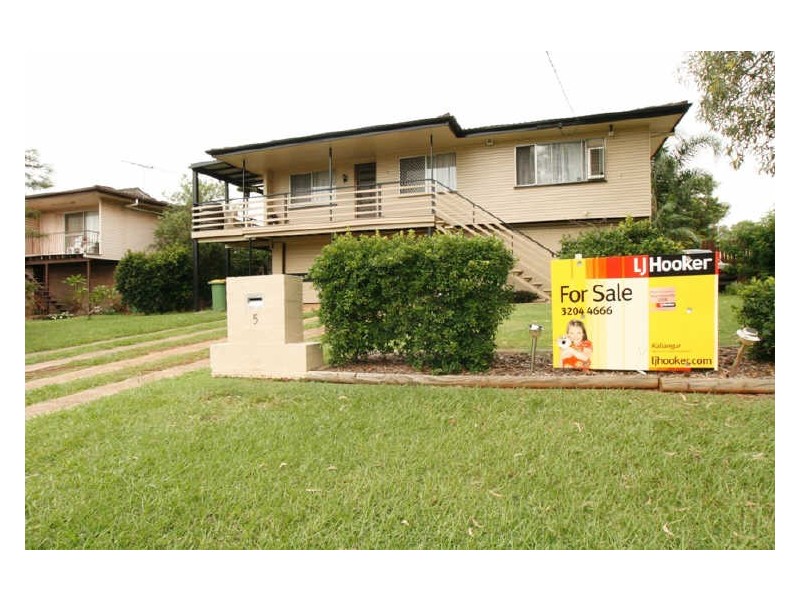 5 Campbell Street, Kallangur QLD 4503