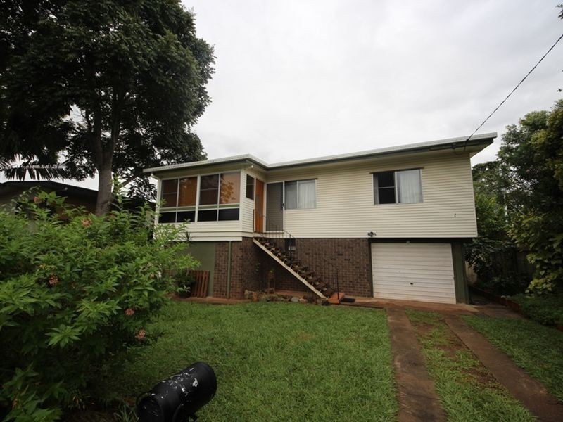 42 Andrew Street, Kallangur QLD 4503