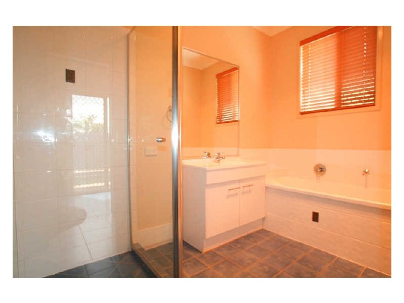 North Lakes QLD 4509