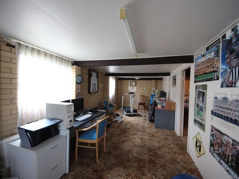 12 Baines Street, Kallangur QLD 4503