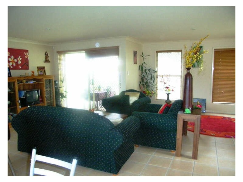 2 Jewel Street, Kallangur QLD 4503