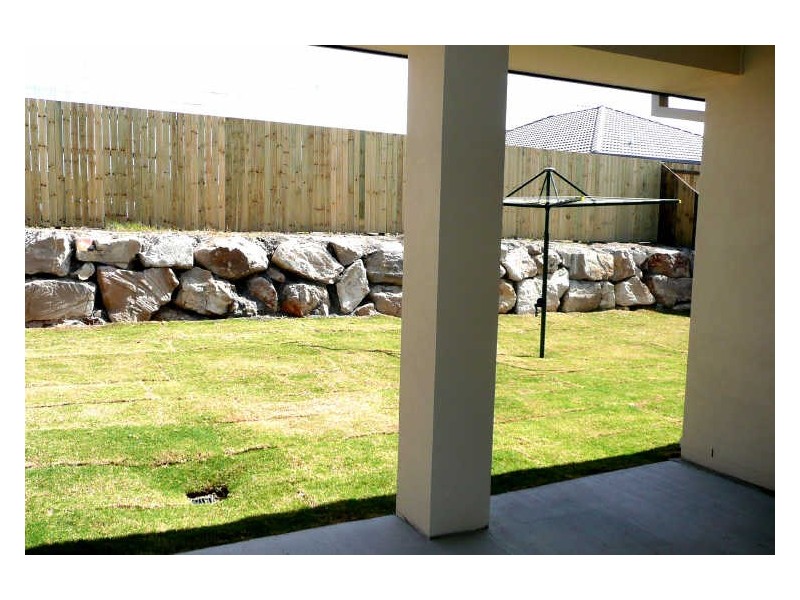 North Lakes QLD 4509