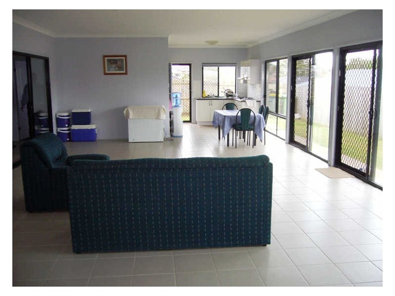 115 Sheaves Road, Kallangur QLD 4503