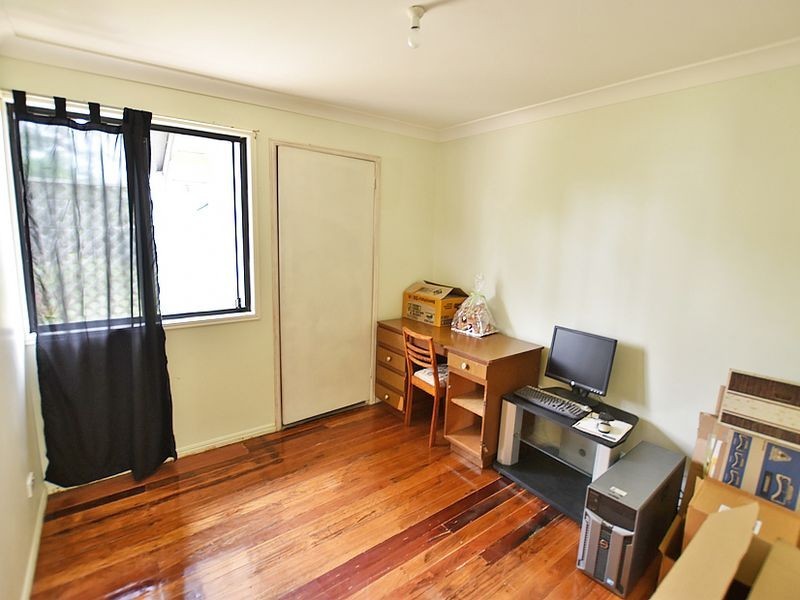 5 Young Street, Petrie QLD 4502