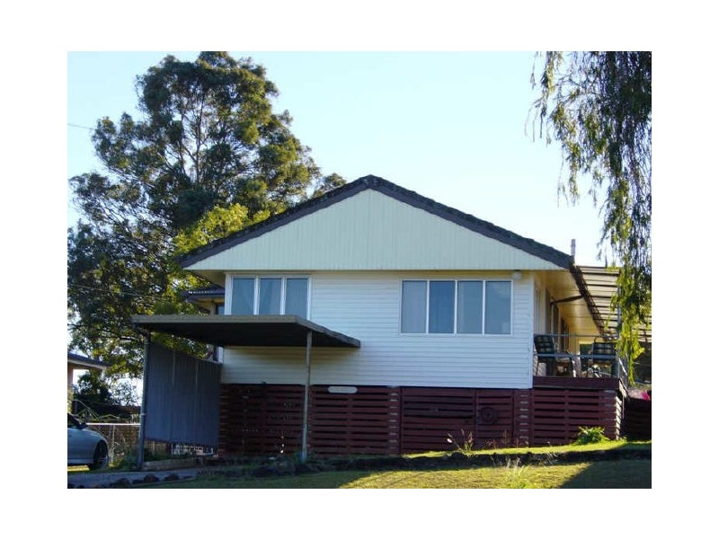 18 Crest Street, Kallangur QLD 4503