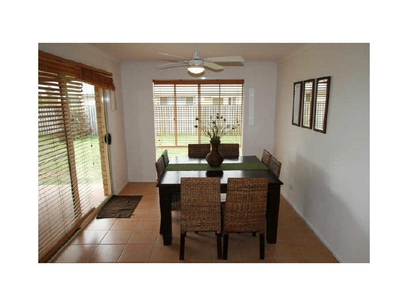 North Lakes QLD 4509