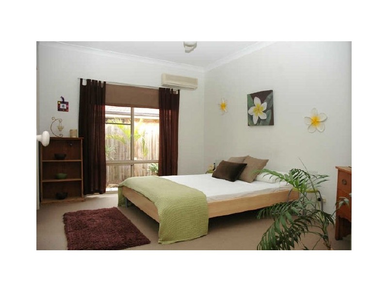 8 Peron Crescent, North Lakes QLD 4509