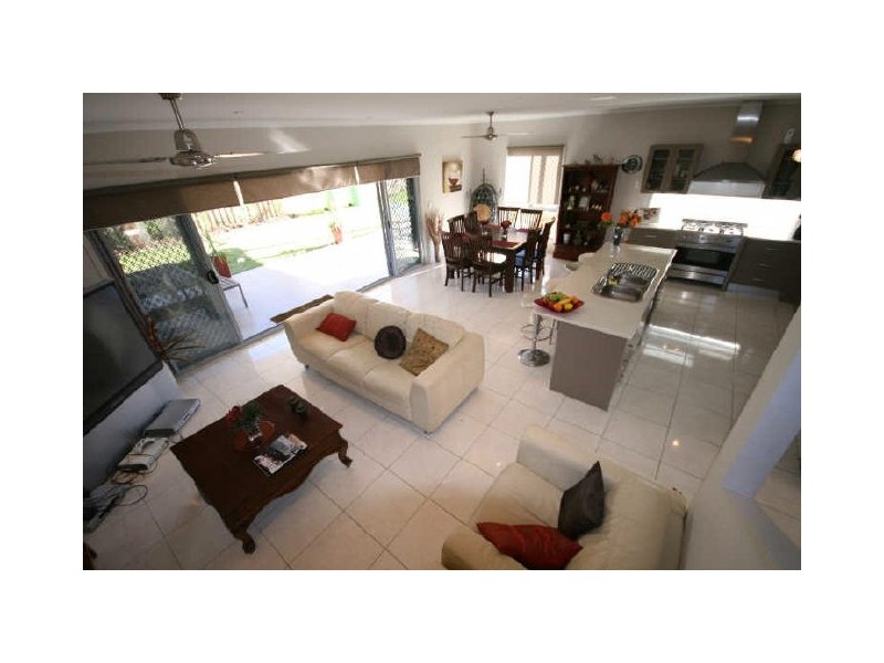 North Lakes QLD 4509