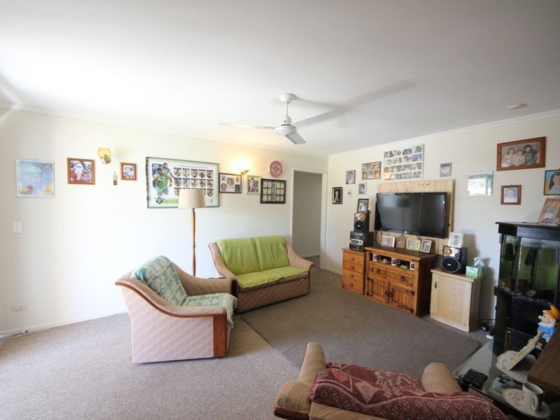 13 Baines Street, Kallangur QLD 4503