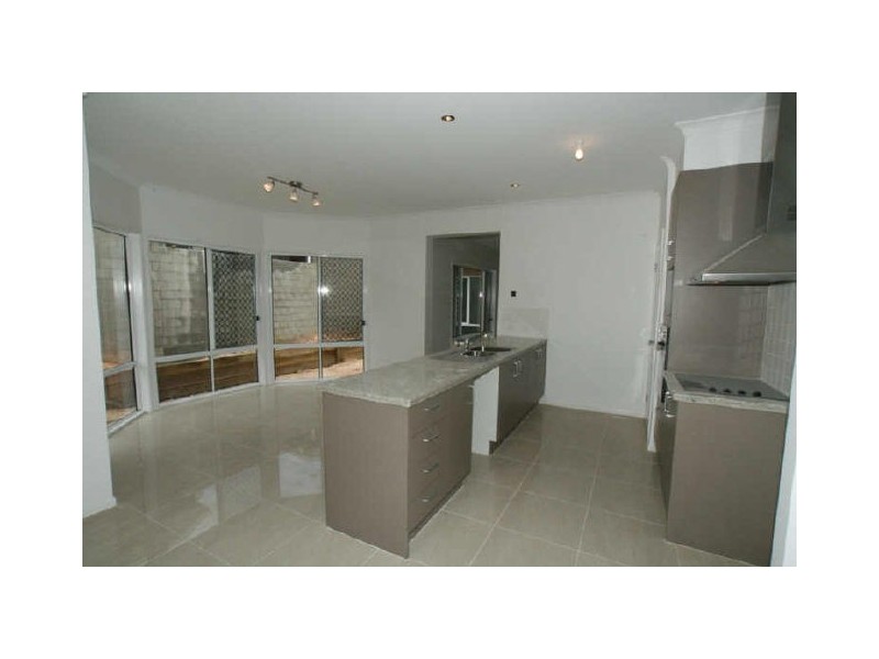 North Lakes QLD 4509