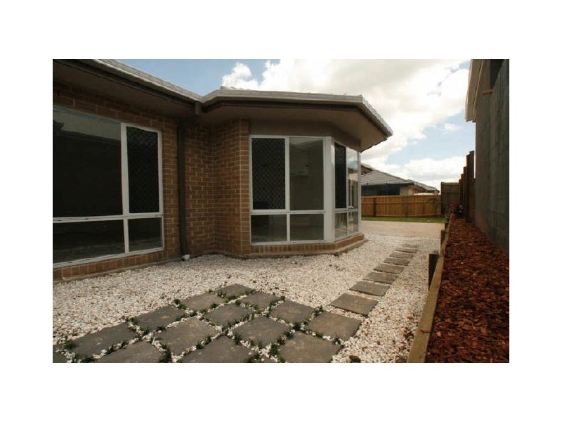 North Lakes QLD 4509