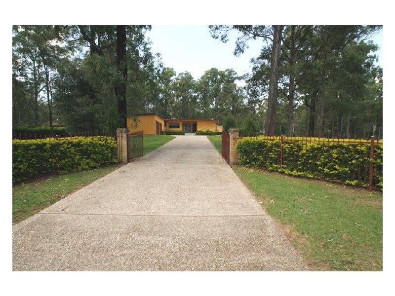 55 Torrens Road, Petrie QLD 4502