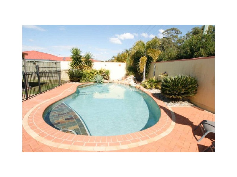 12 Karaman Court, Dakabin QLD 4503