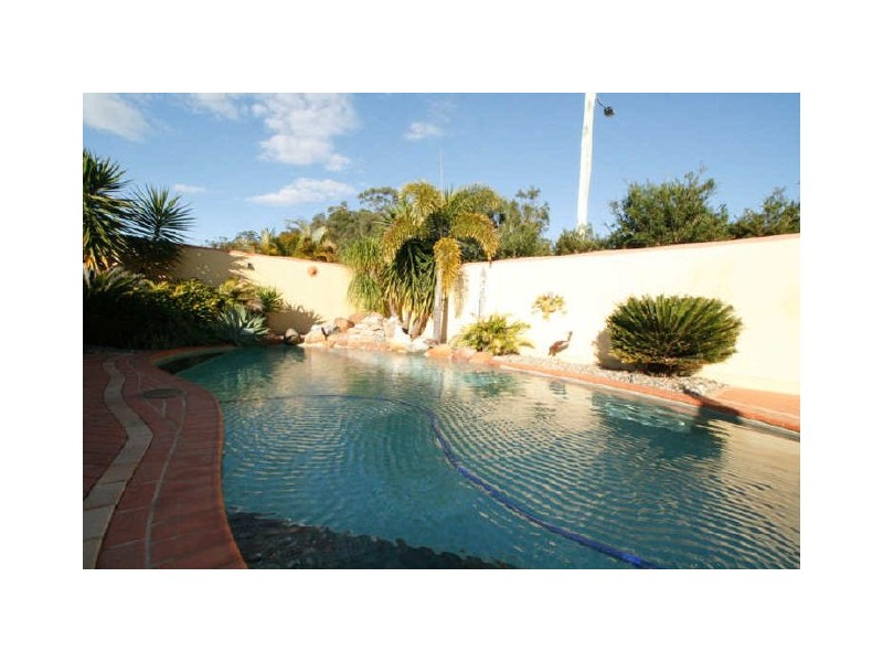 12 Karaman Court, Dakabin QLD 4503