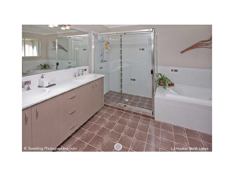 North Lakes QLD 4509