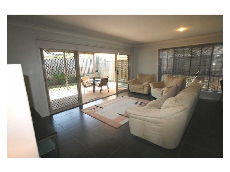 11 Park Grove Court, Kallangur QLD 4503