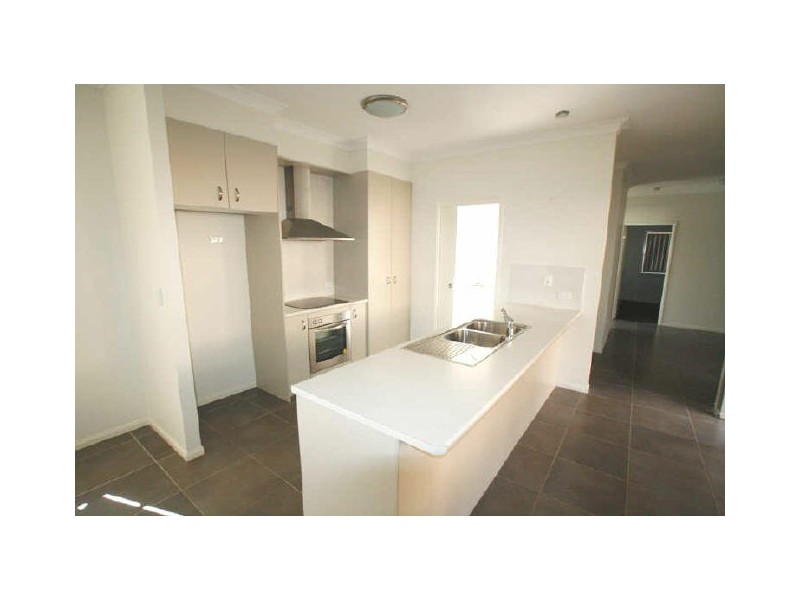 North Lakes QLD 4509