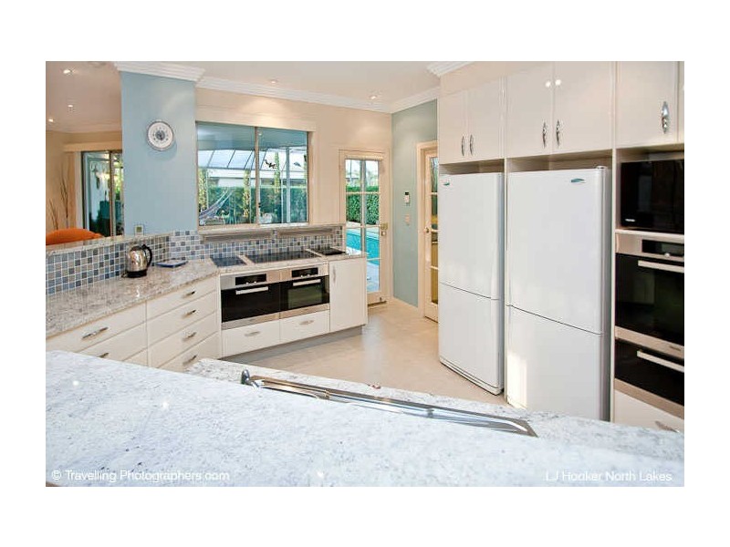 24 Bridgeport Drive, North Lakes QLD 4509
